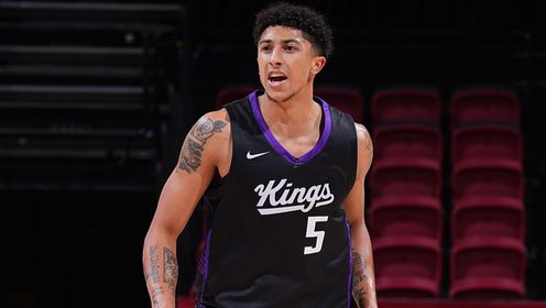 夏联-克利福德19+7+9 普罗克特空砍35分 国王6人上双力克骑士