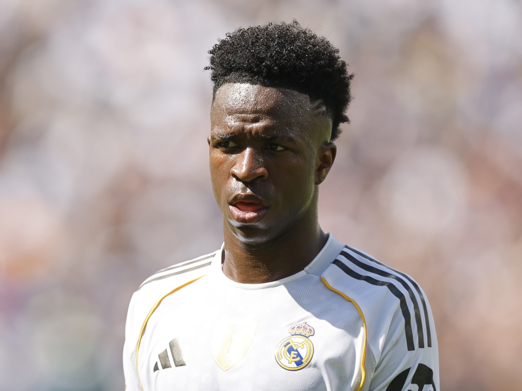 西媒：维尼修斯将坚持经济要求，同时将专注于提升自己新赛季表现