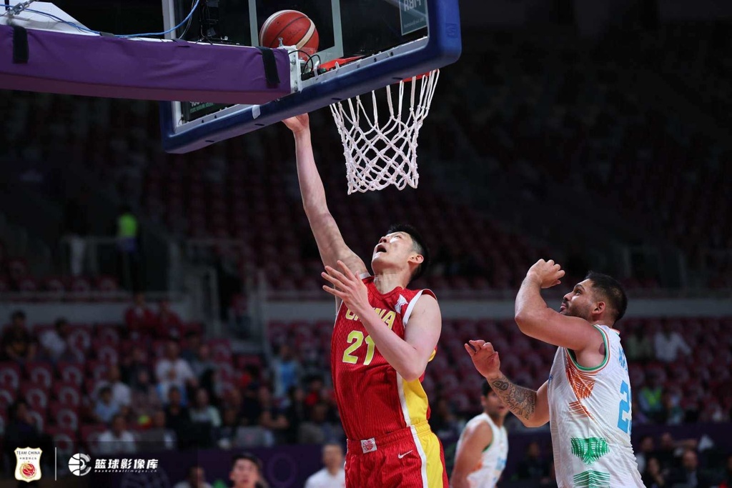 媒体人：胡金秋重剑无锋 王俊杰为大场面而生 两代人截然不同